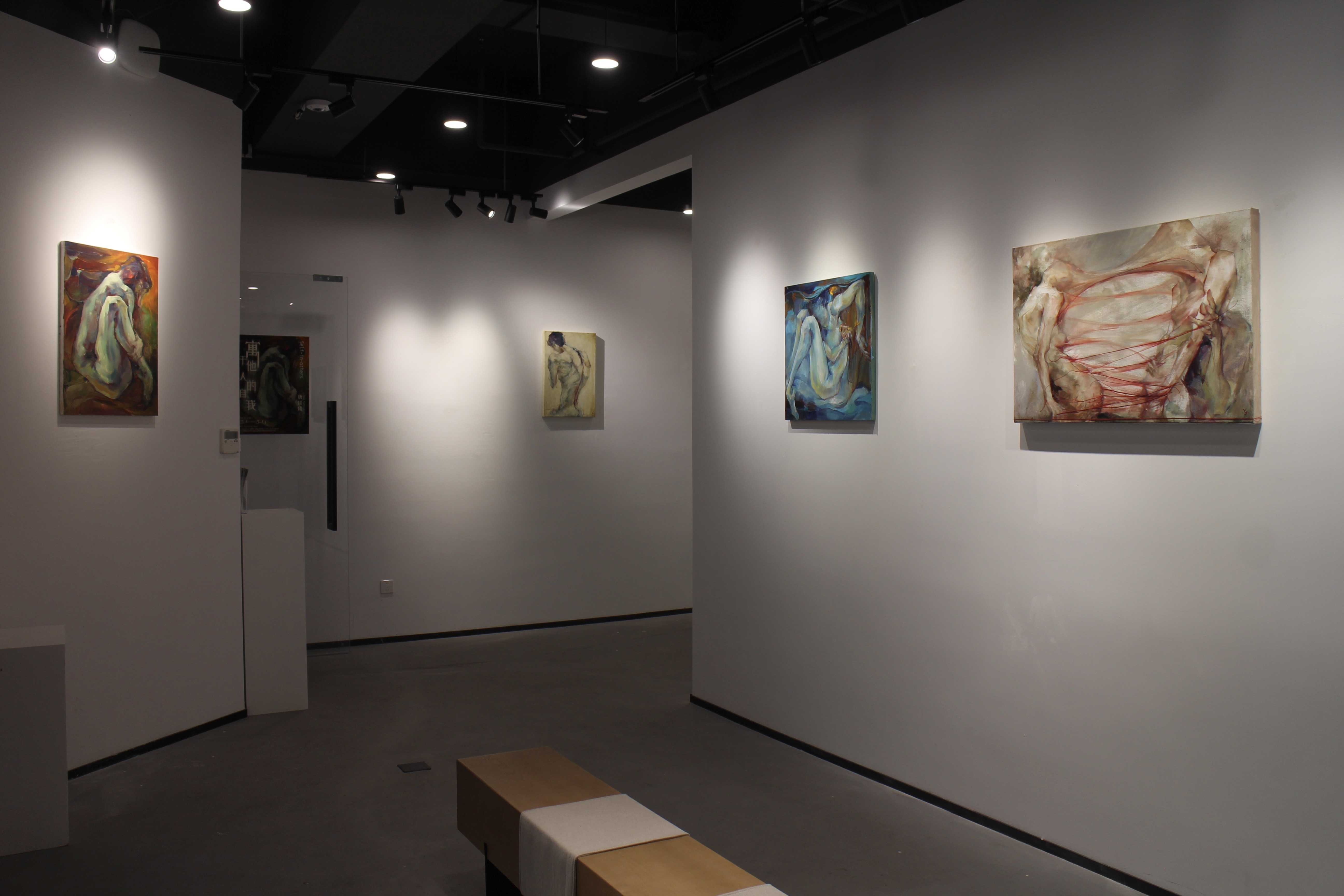 唐媛媛：寓于他人的自我 展览现场 1 · 唐媛媛 YUANYUAN TANG · L Gallery