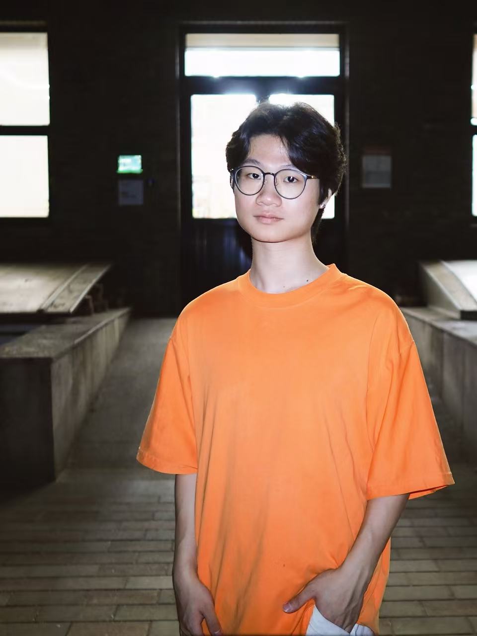 陈墨 艺术家肖像 · MO CHEN